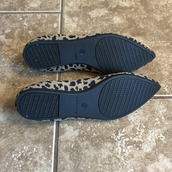 Rothy’s LEOPARD “The Point” sz 8 shoe - Picture 2 of 3